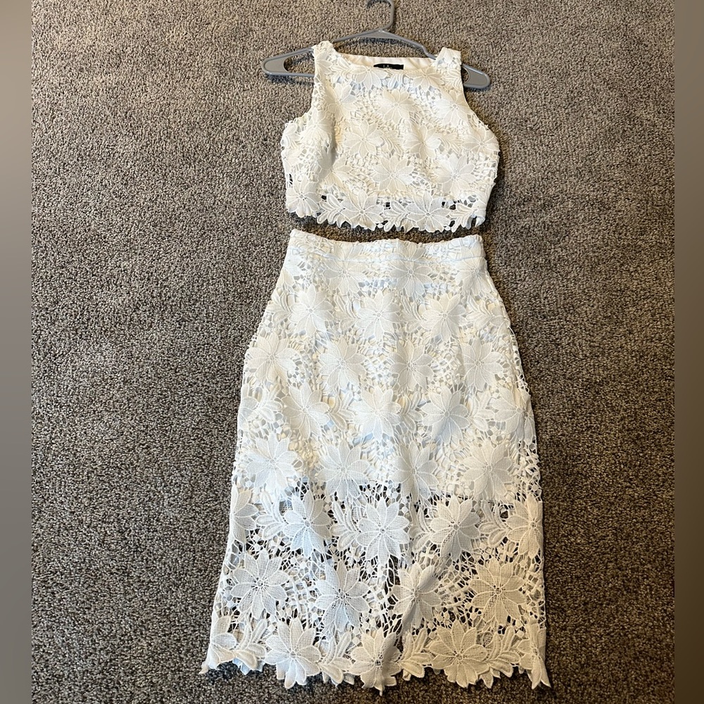 Lulu’s two piece outfit